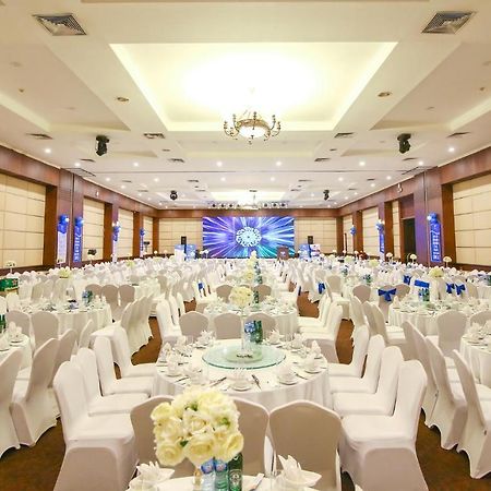 Sai Gon Ha Long Hotel Bagian luar foto