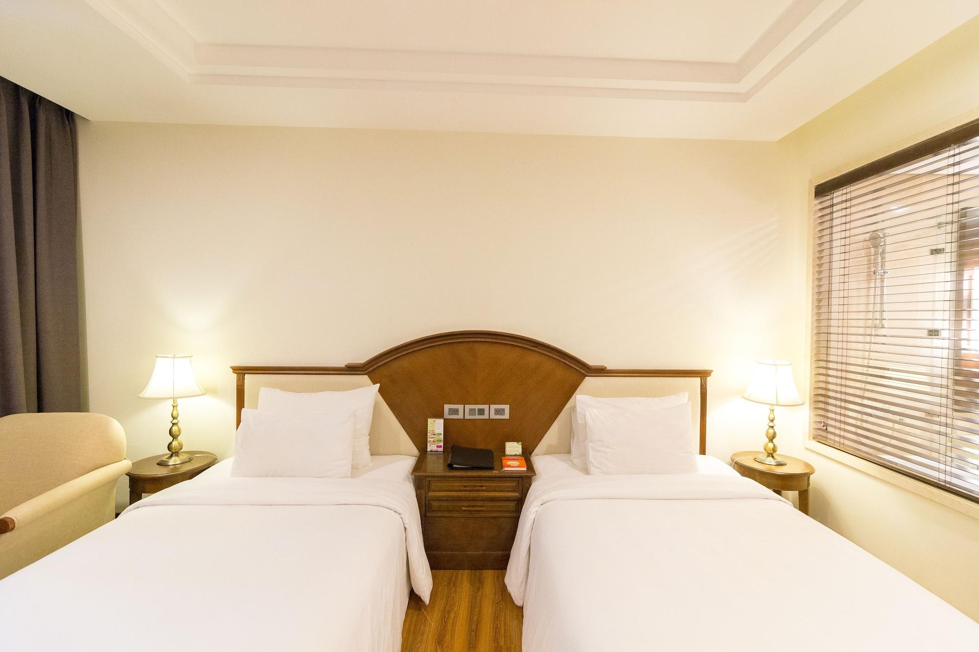 Sai Gon Ha Long Hotel Bagian luar foto