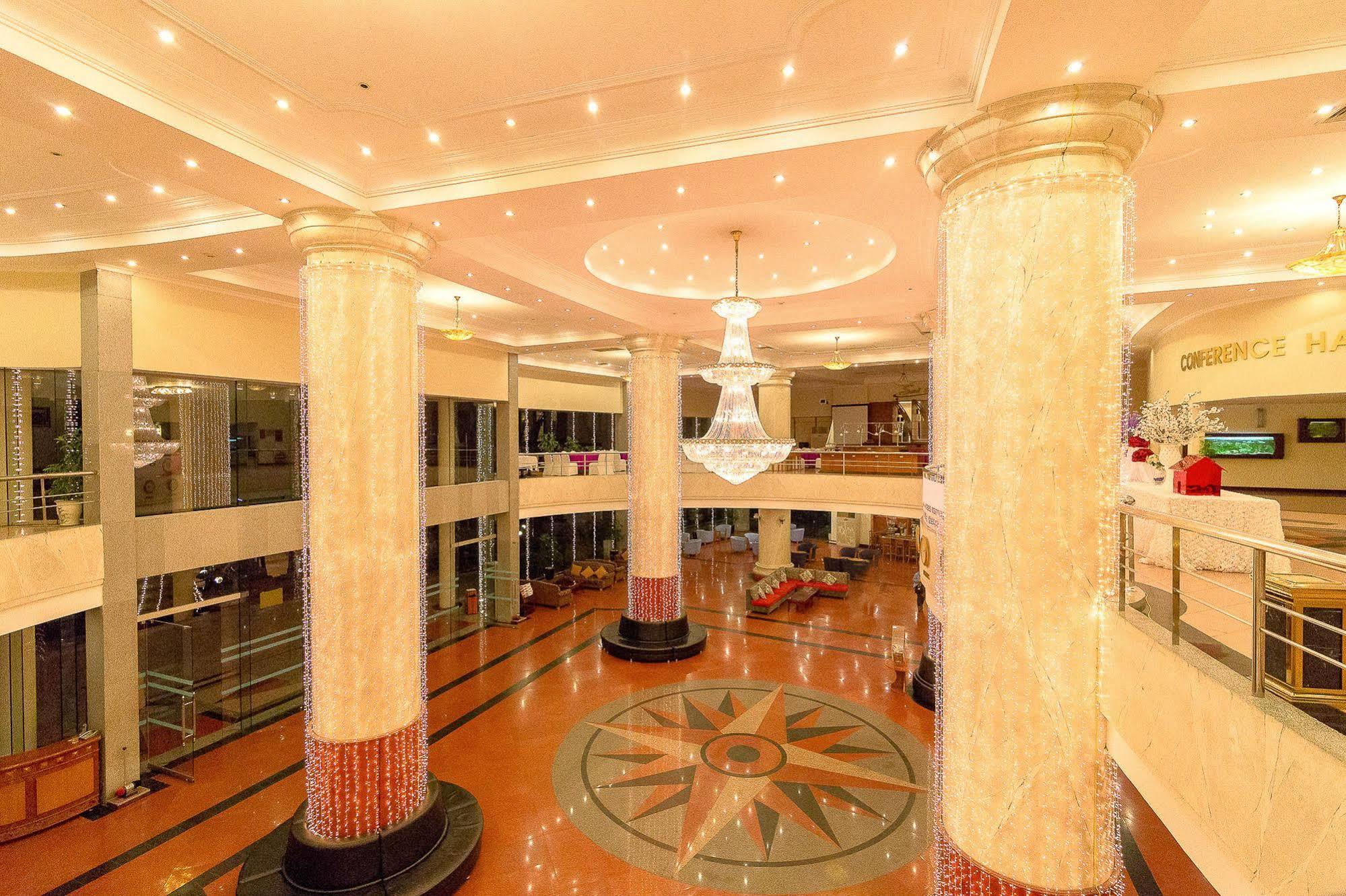 Sai Gon Ha Long Hotel Bagian luar foto