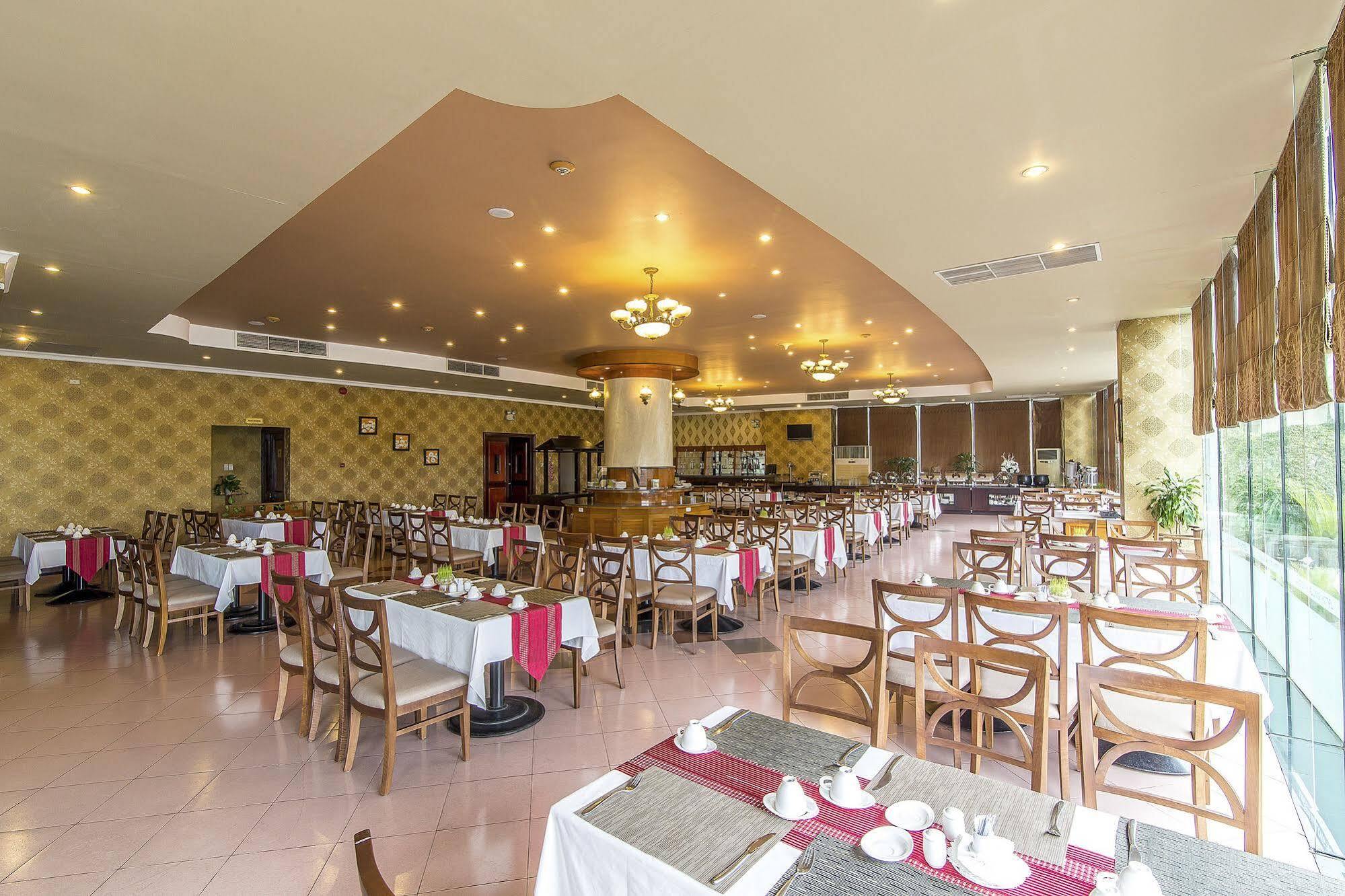 Sai Gon Ha Long Hotel Bagian luar foto